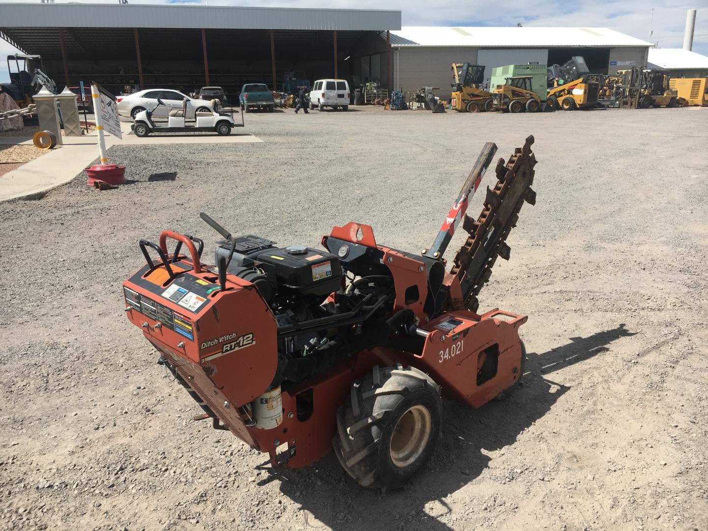 DITCH WITCH RT12